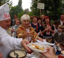 Шостий Міжнародний фестиваль дерунів 2013